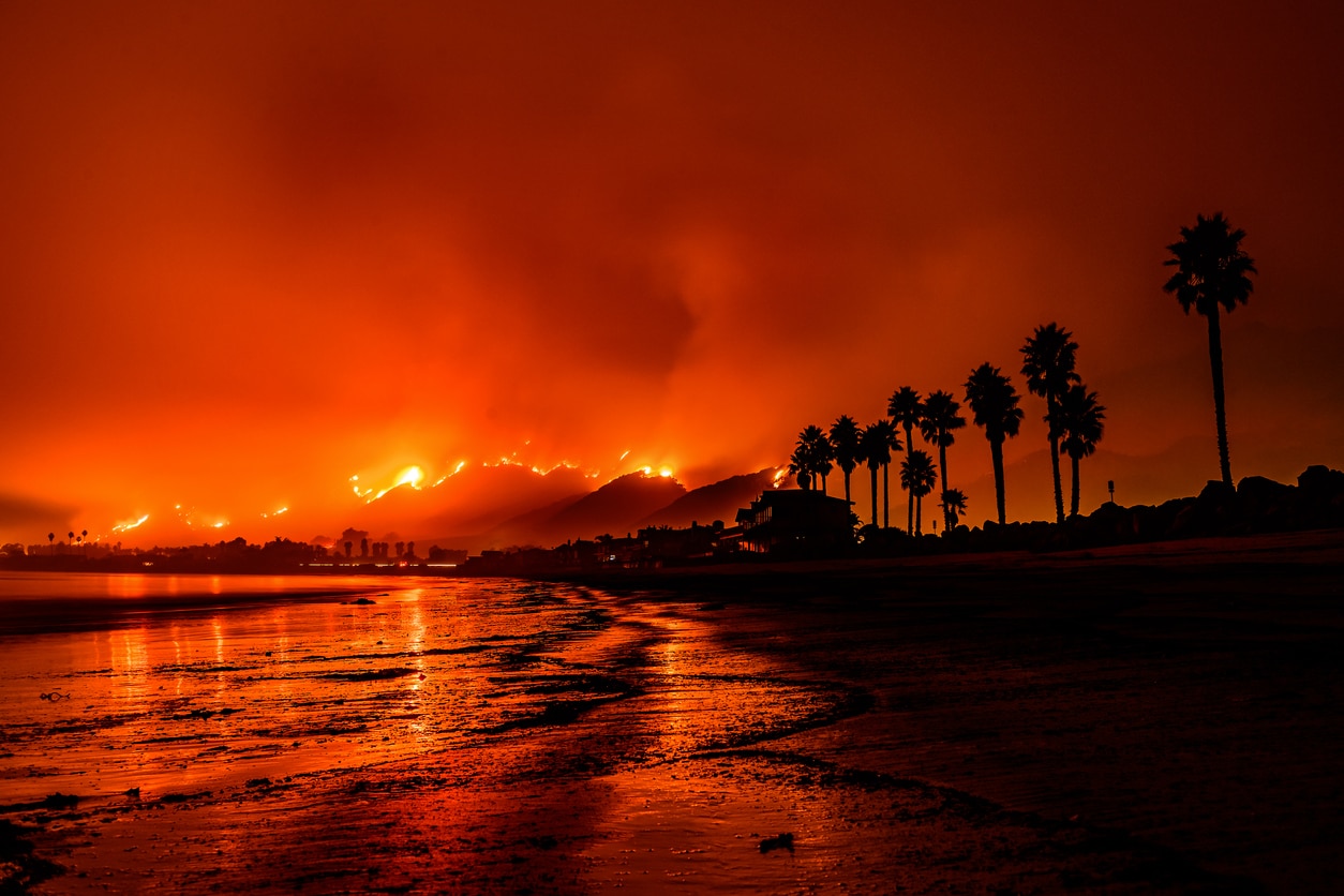 Franklin Fire in Malibu Expands to Nearly 4,000 Acres, Destroys 7 Structures