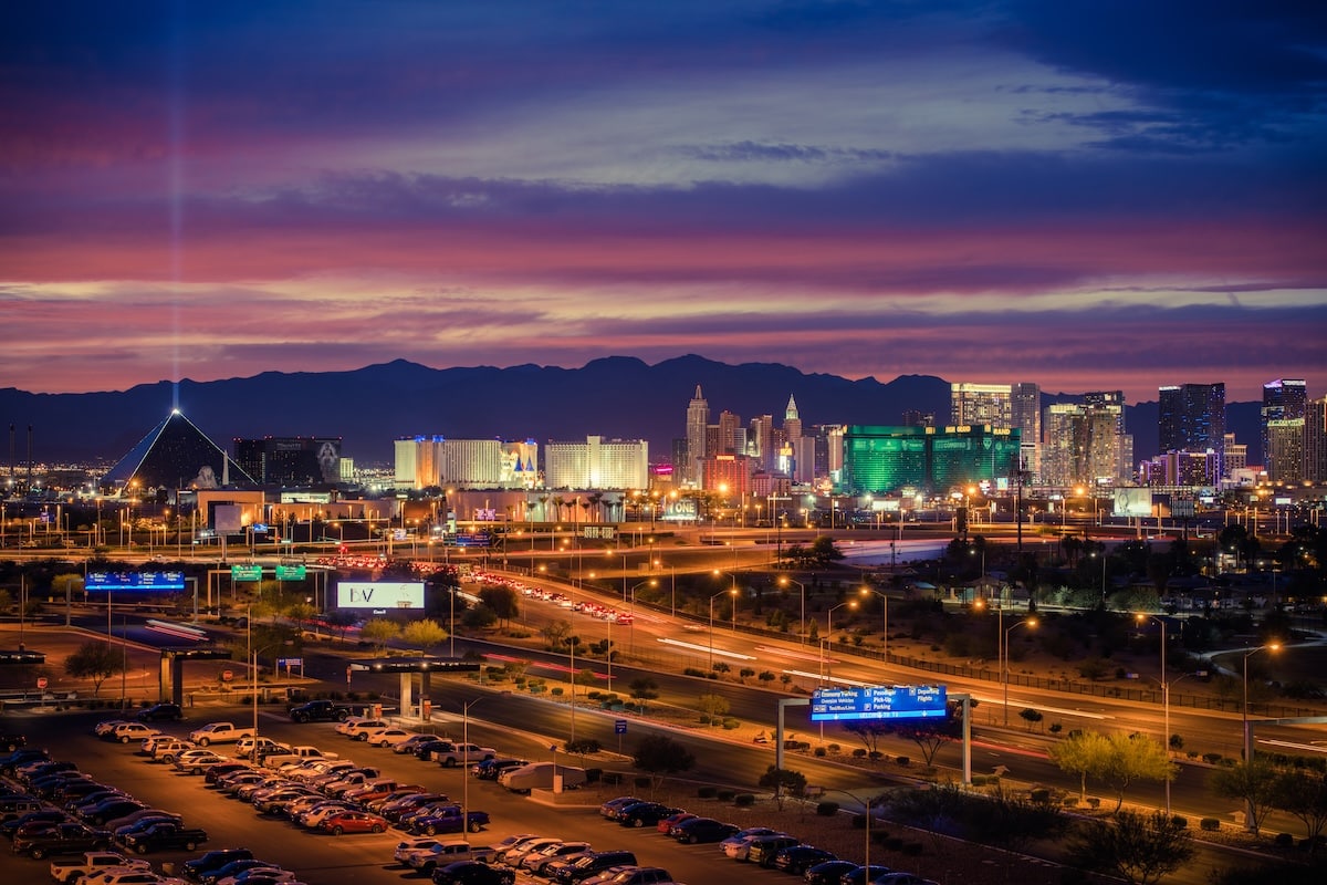 vegas cityscape nevada traffic at night